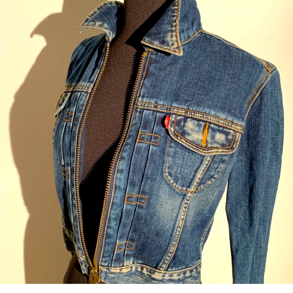 Vintage Jean jacket Size small cropped style